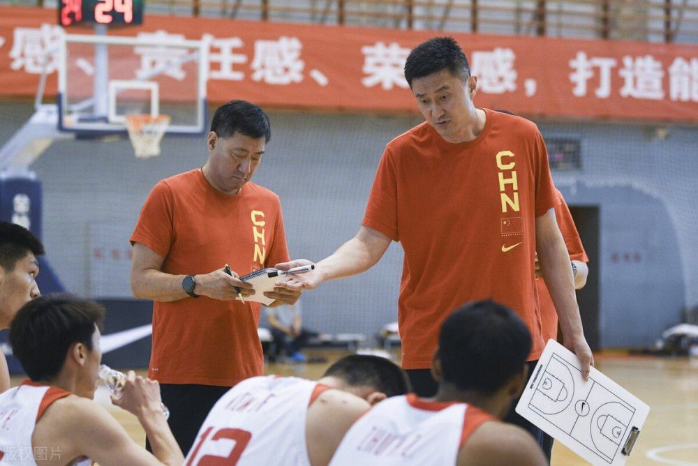 明日灰熊对阵太阳 贝恩出战成疑 莫兰特等7人缺席明日清晨6点，NBA季中锦标赛，灰熊将主场迎战太阳。